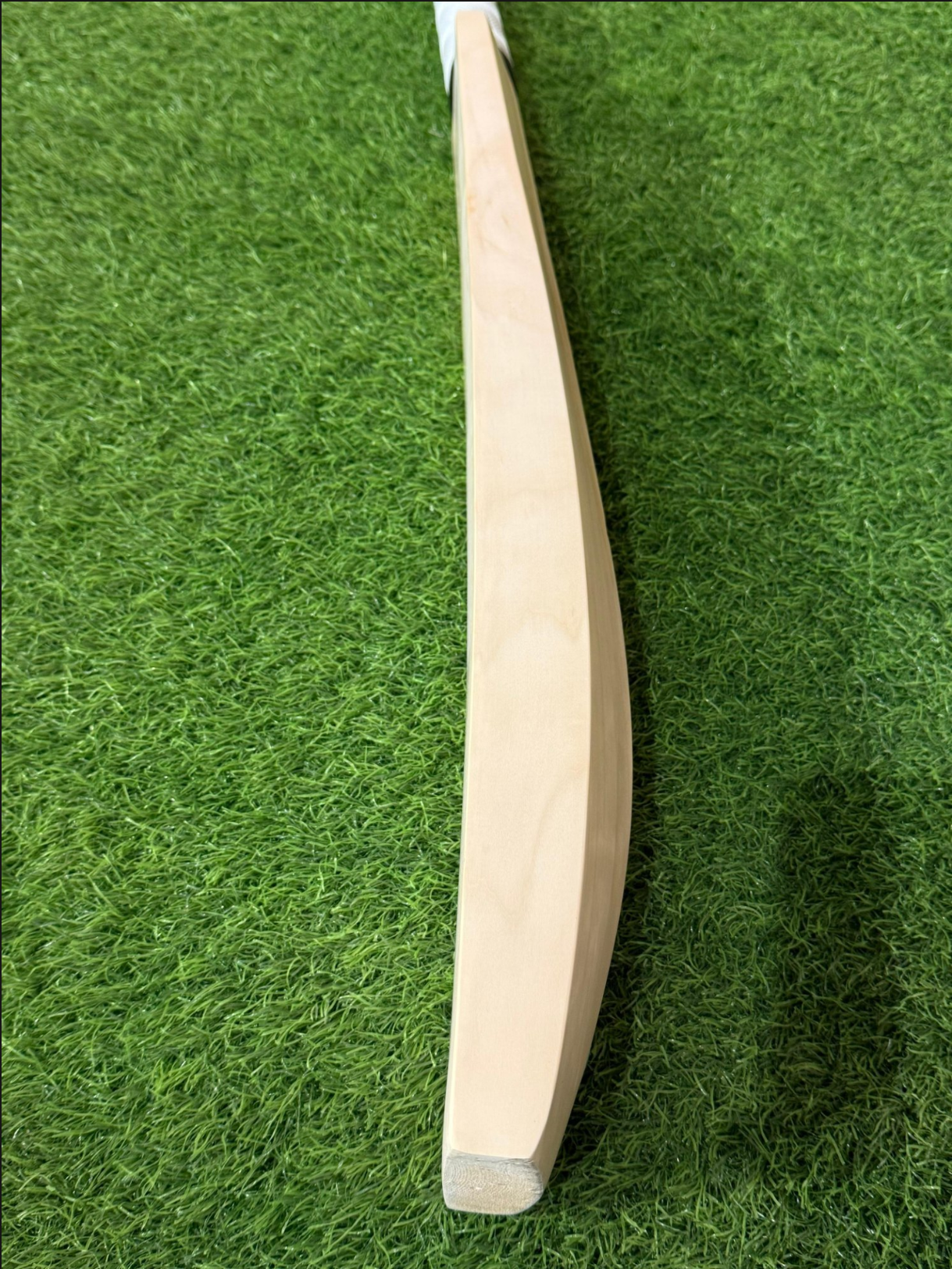 SRT profile cricket bat